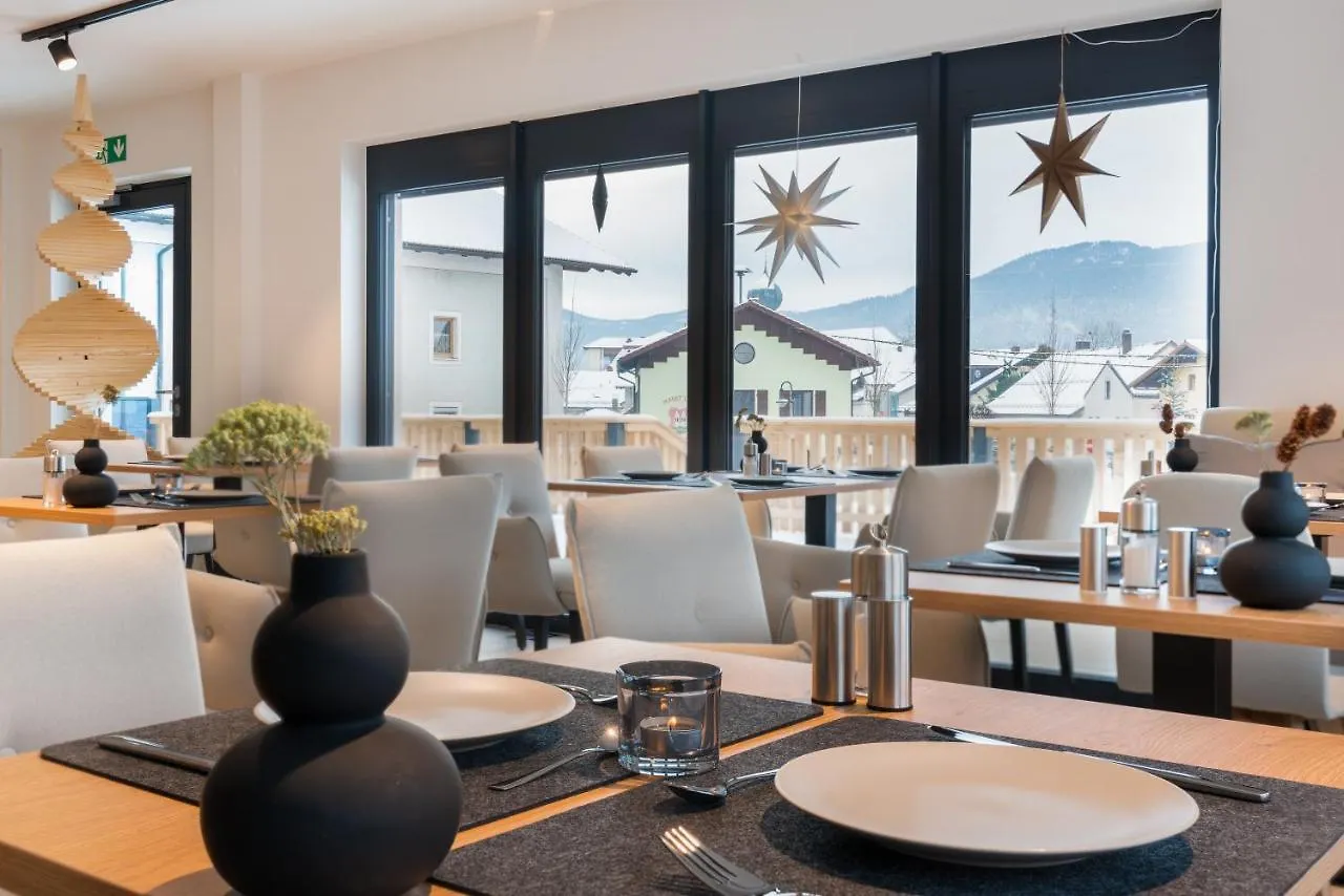 Zeitlang By Roesslwirt Hotel Lam